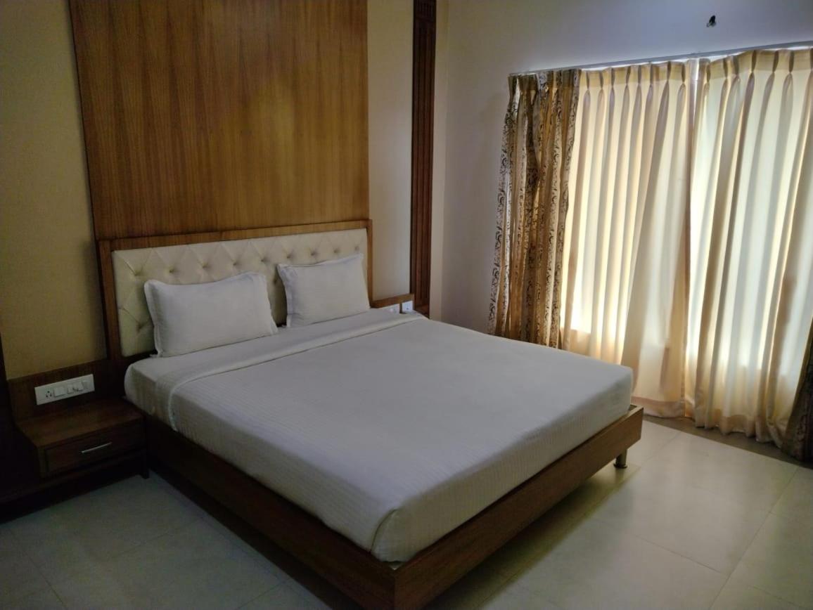 Hôtel Atlanta Park Chennai à Tambaram Extérieur photo